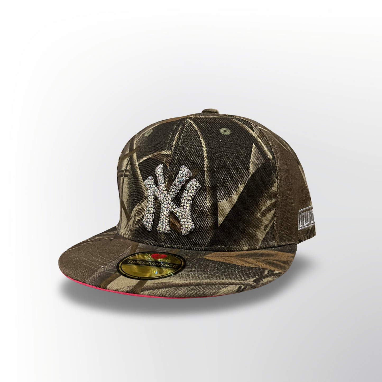 Diamonds Dancing NY - Camo Snap Back