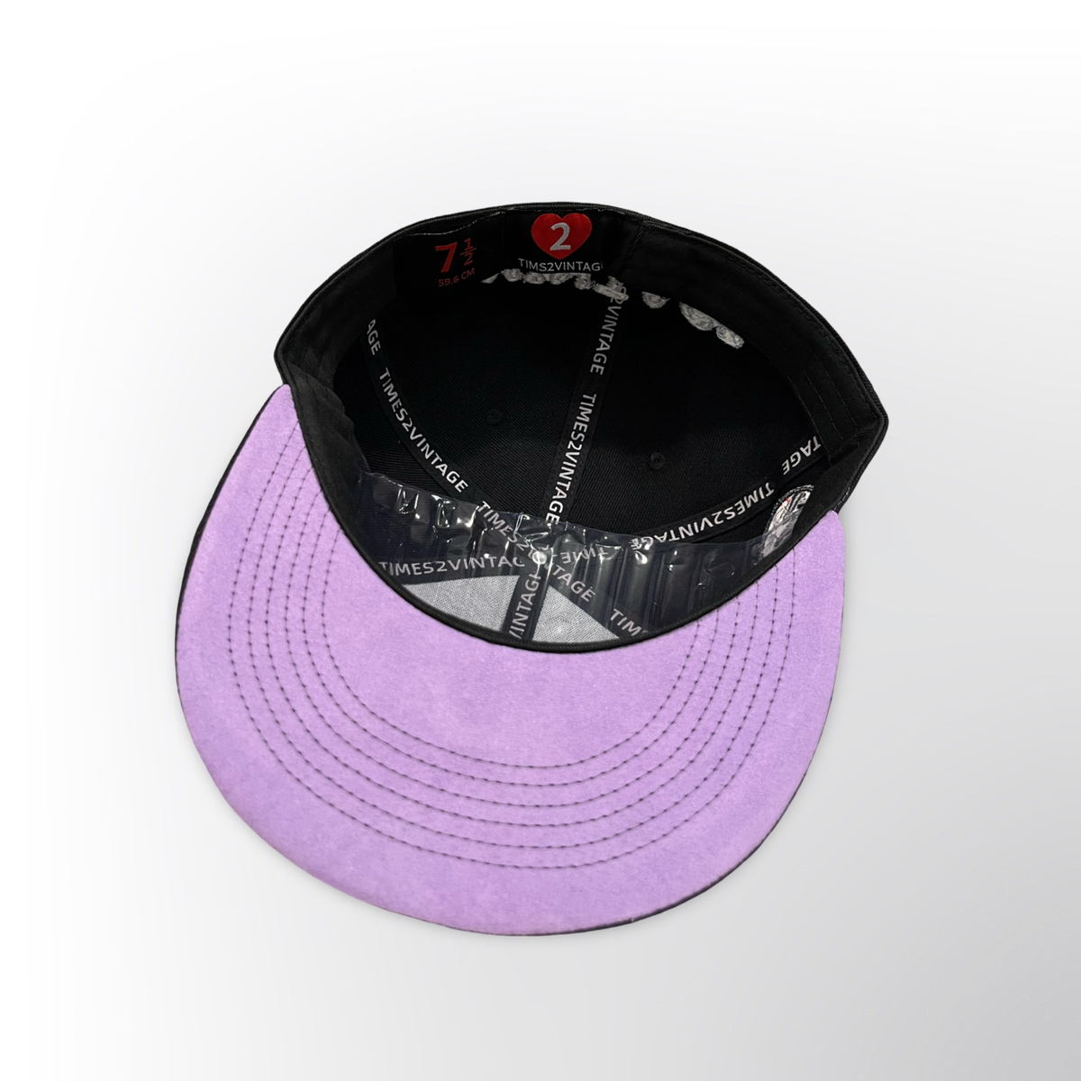 Classic NY Love - Black Fitted