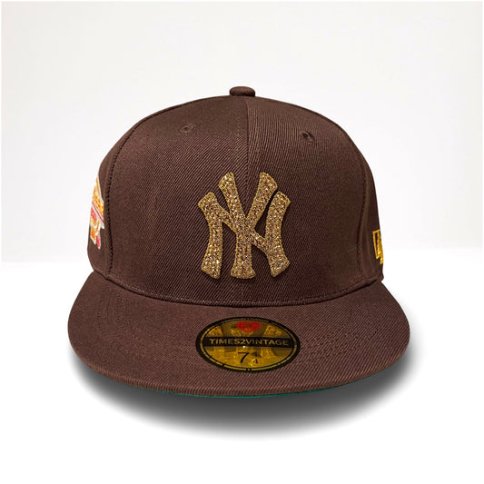 Golden Diamonds Dancing NY - Brown Fitted