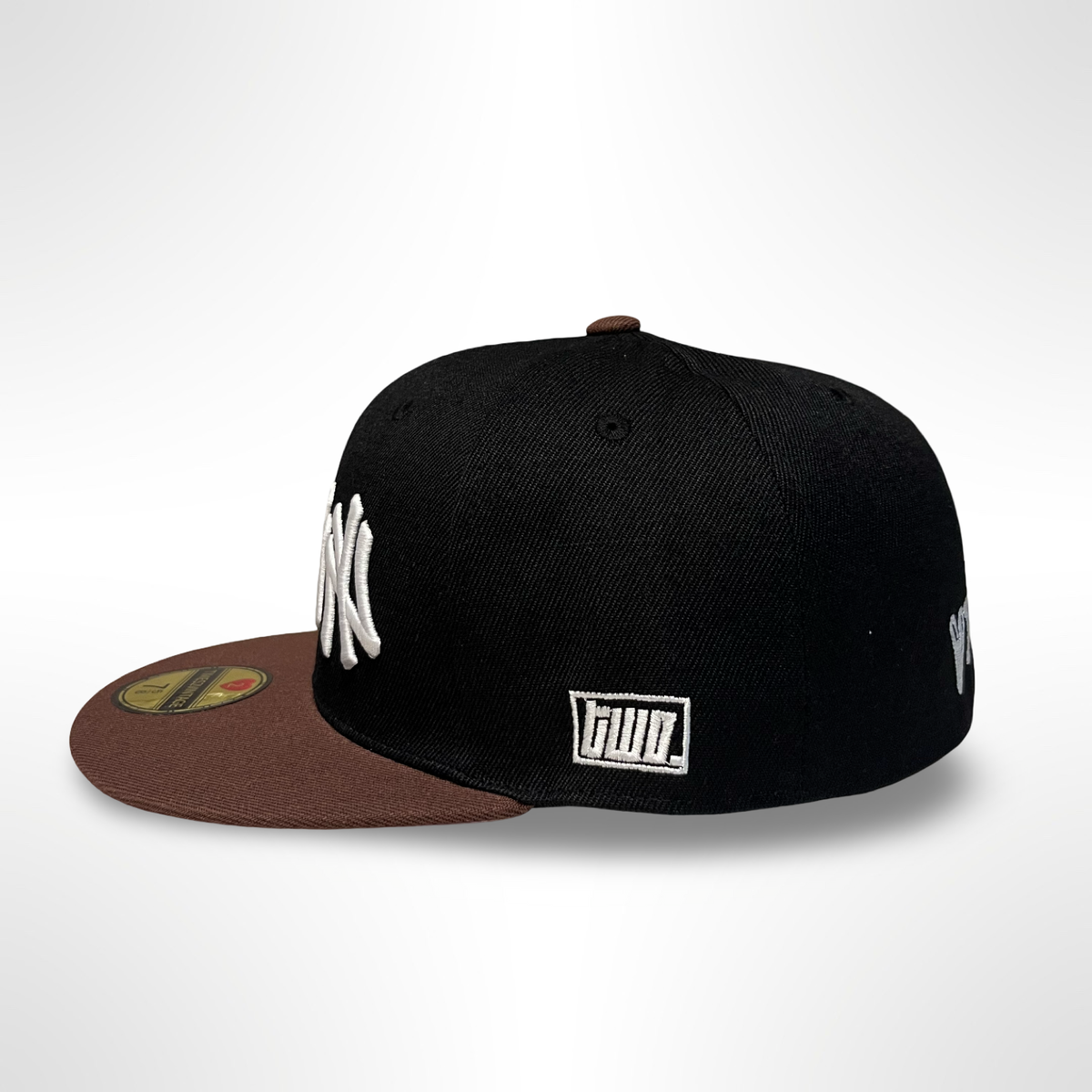 Triple NY - Black/Brown Fitted